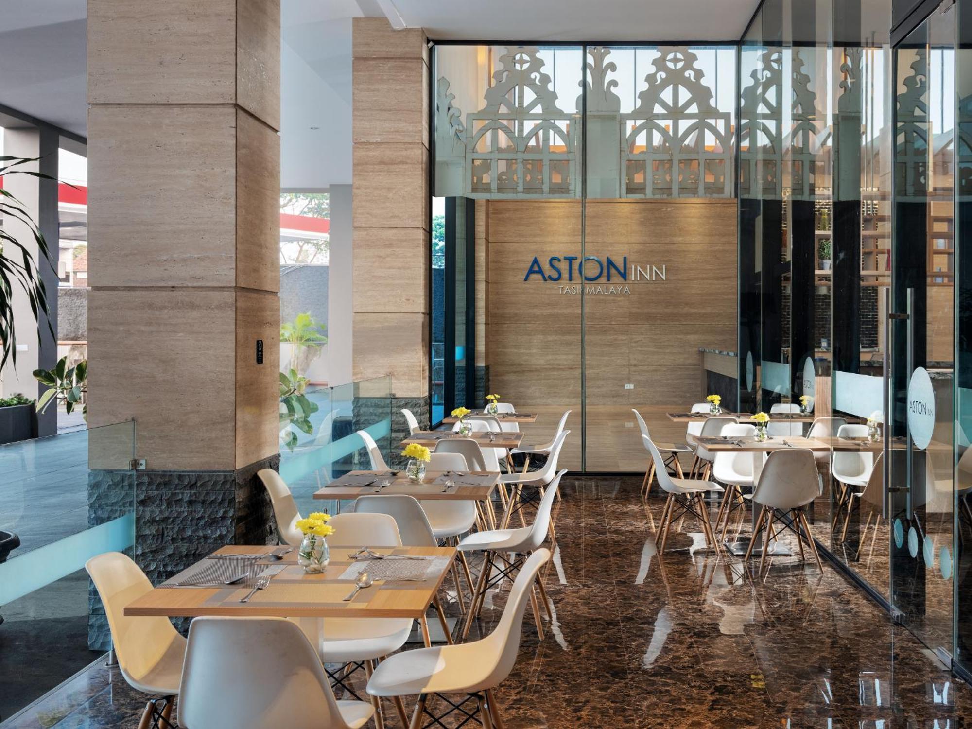 Aston Inn Tasikmalaya Exterior photo